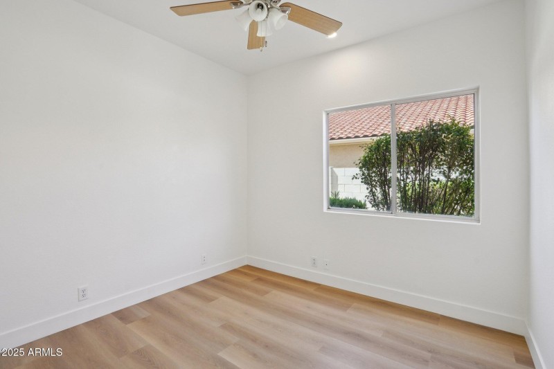 34-web-or-mls-W Aurora Dr-S0210-030