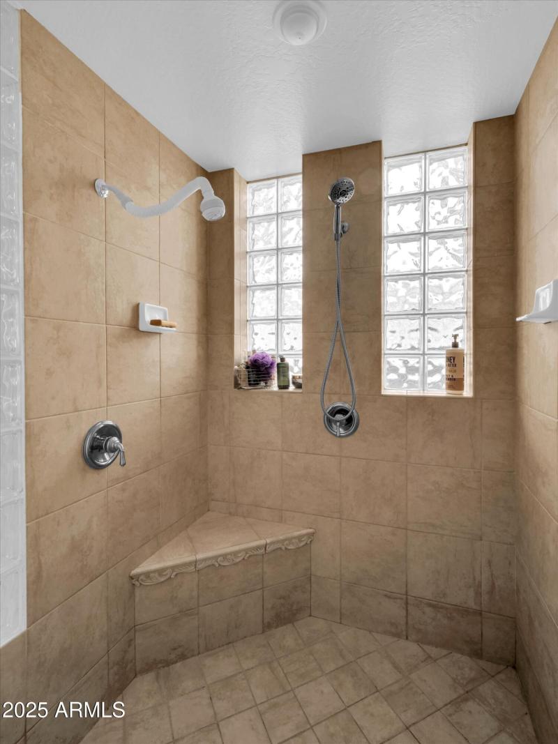 073-2732 E Friess Drive-73