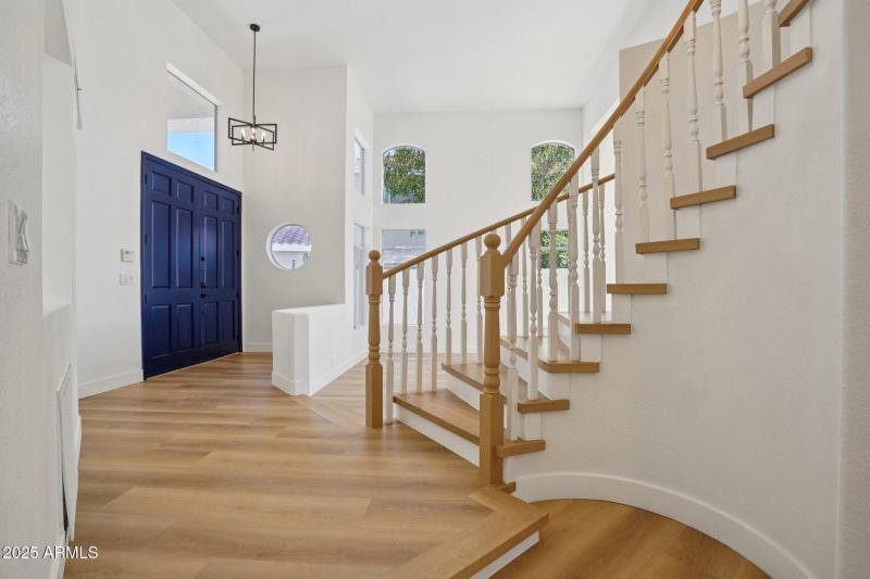 10-web-or-mls-W Aurora Dr-S0210-010