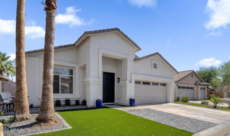 1-web-or-mls-389-w-fairway-pl a