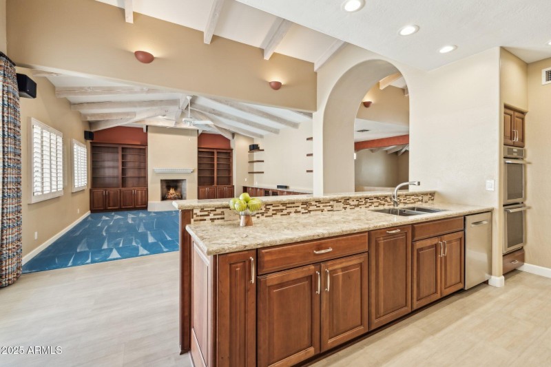 24-web-or-mls-11488-e-bella-vista-dr