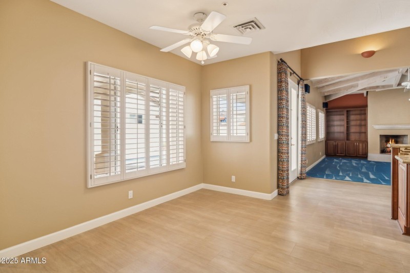 25-web-or-mls-11488-e-bella-vista-dr