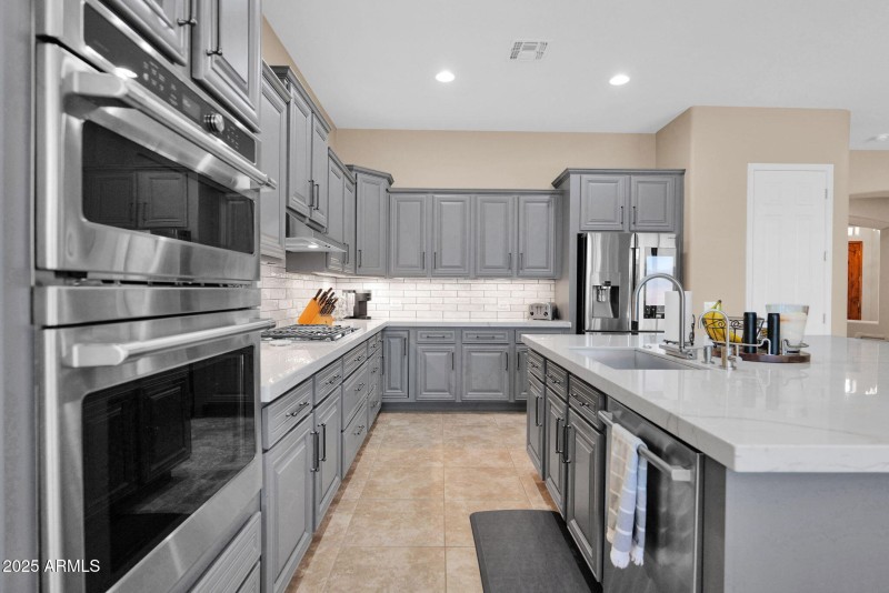 30-web-or-mls-P1303765