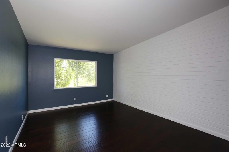 2nd Master Bedroom (4)