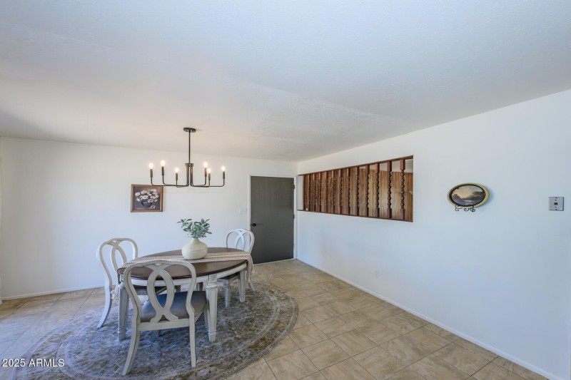 016-785-E.-Country-Club-Drive