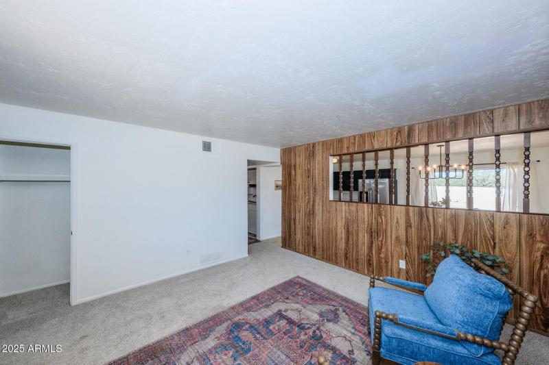 021-785-E.-Country-Club-Drive