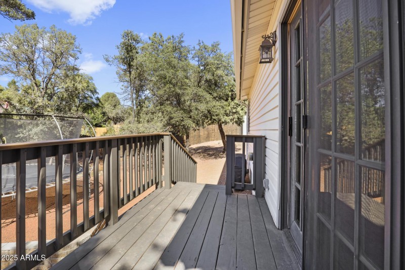 511 N Hemlock Kitchen Balcony Steps