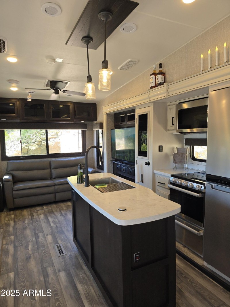 Resized_20240518_133354