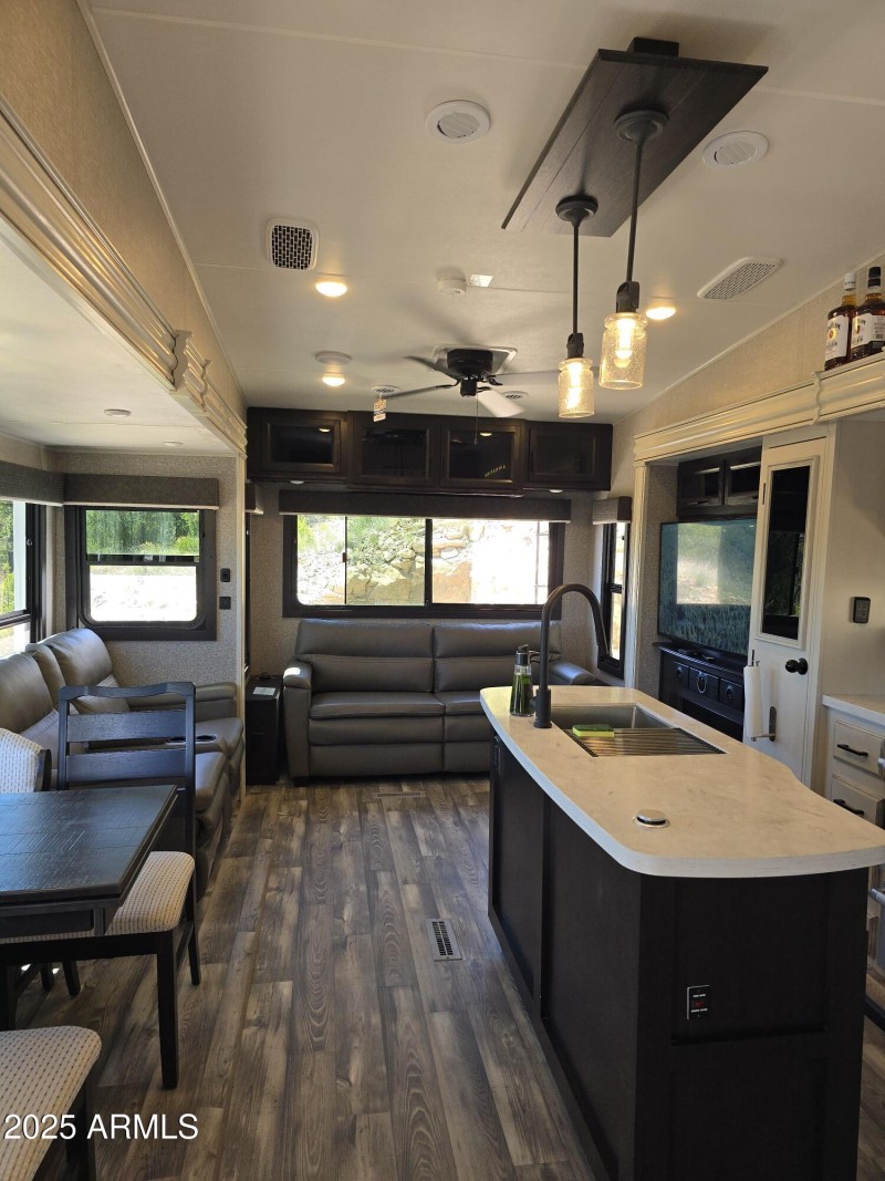 Resized_20240518_133413