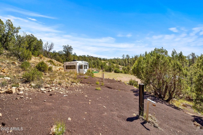 1740EskimoLn-HeberOvergaard-AZ-11