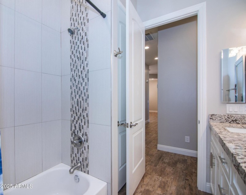 20220105173635249928000000-o