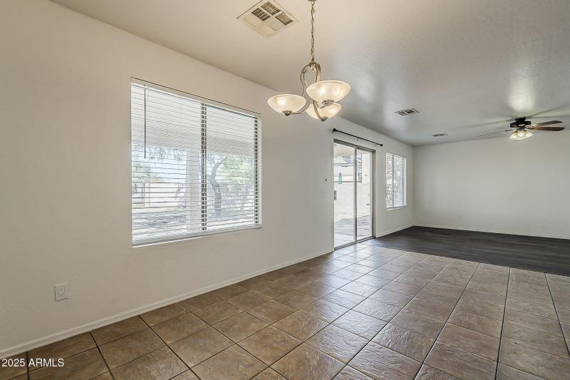 16-web-or-mls-Lush Vista-16