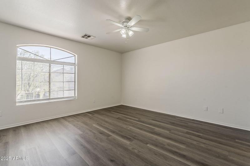 36-web-or-mls-Lush Vista-36