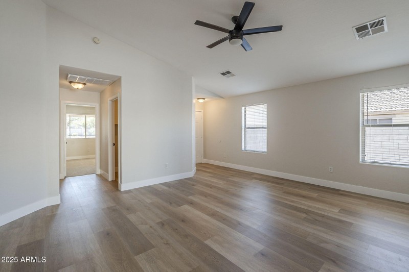 5-web-or-mls-Carson-5