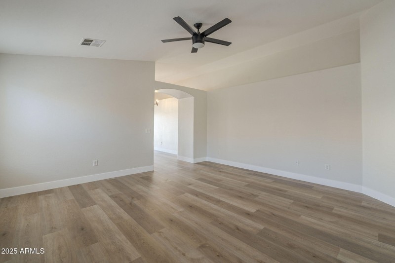 8-web-or-mls-Carson-8