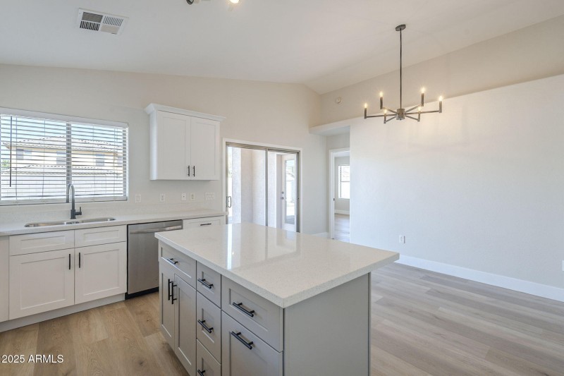 15-web-or-mls-Carson-15