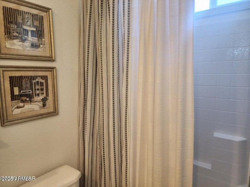 3N - Guest 2nd Primary bathroom 2