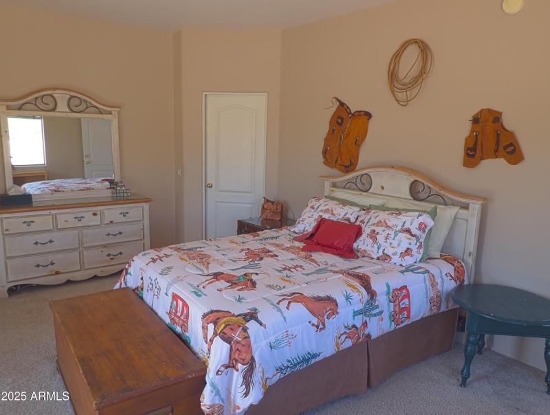 upstairs-suite-facing-closet