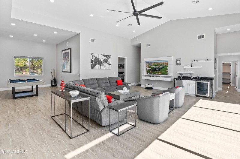 6715 E Montecito Ave-45