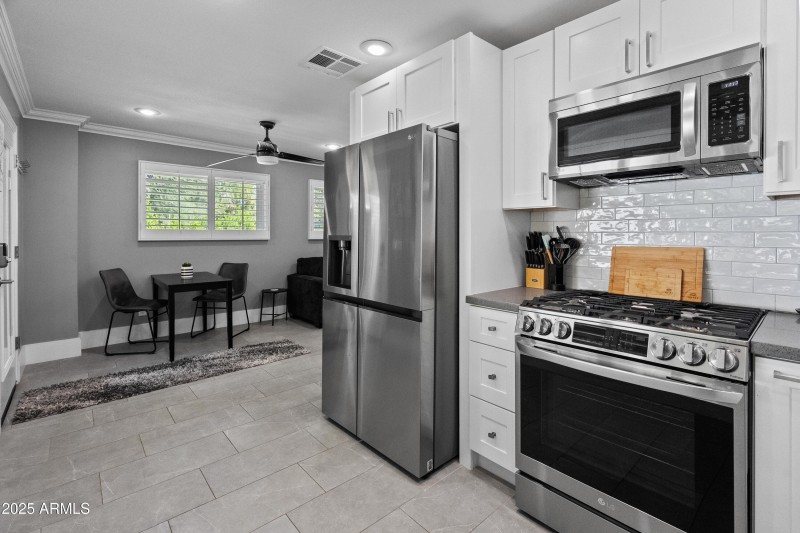 6715 E Montecito Ave-3