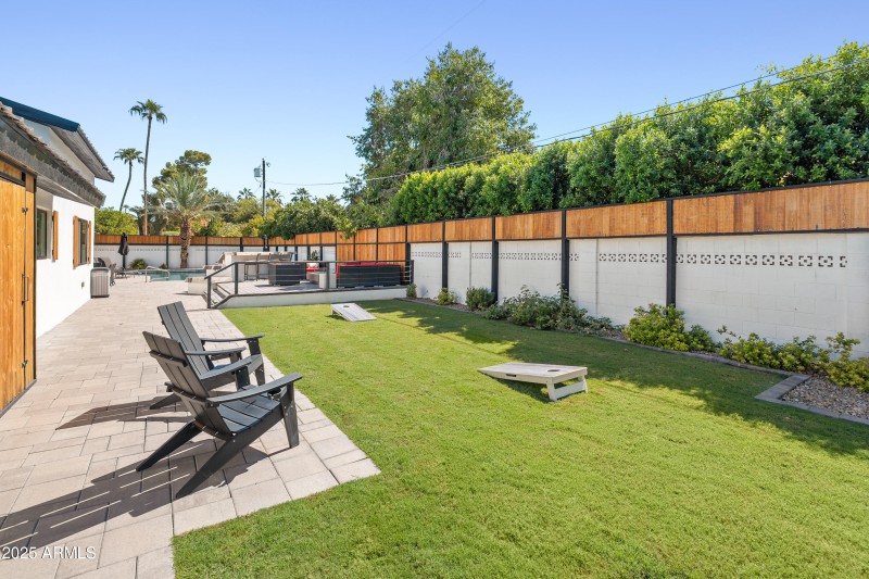 6715 E Montecito Ave-68