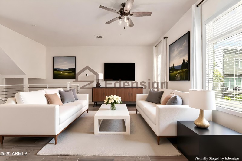 Liv room virtually staged