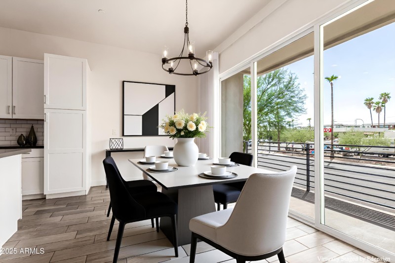 Virtually staged dining room v2