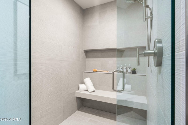 39-web-or-mls-37200-n-cave-creek-rd