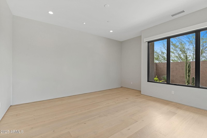 56-web-or-mls-37200-n-cave-creek-rd