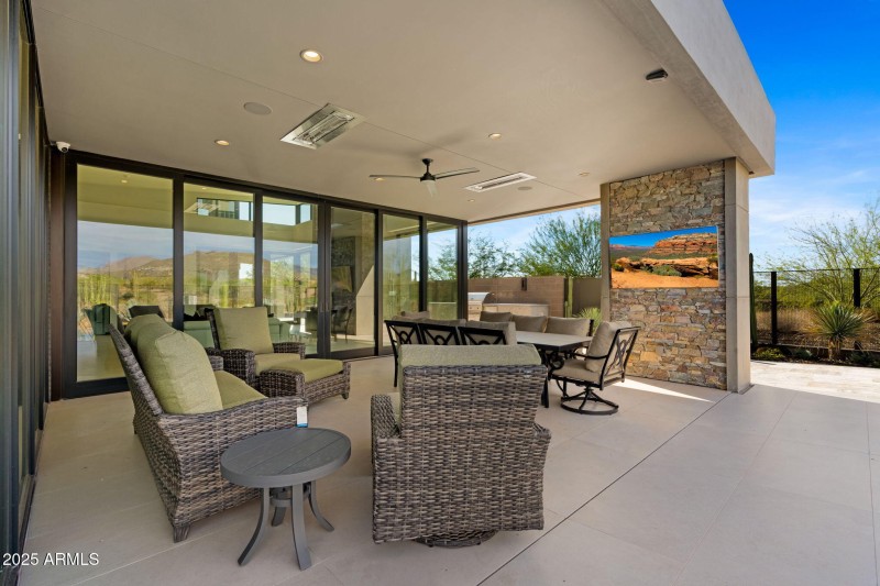 61-web-or-mls-37200-n-cave-creek-rd