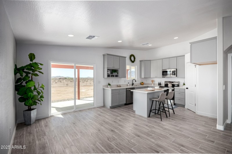 42761 W INDIANOLA AVE, Tonopah, AZ 85354