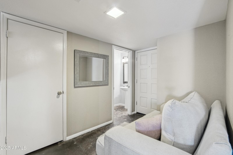 24-print-Hayden Rd 28-2905-024