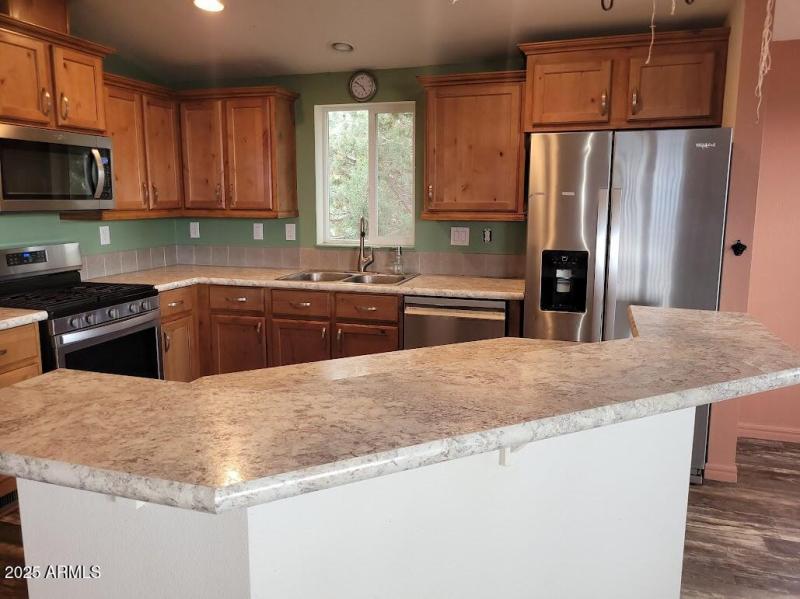 20250603_165213 Kitchen