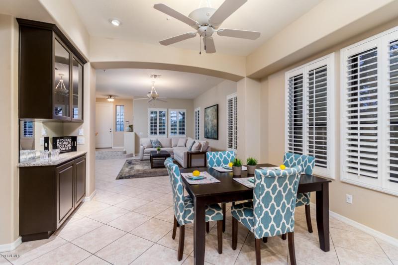 1447 W Swan Ct - MLS-21