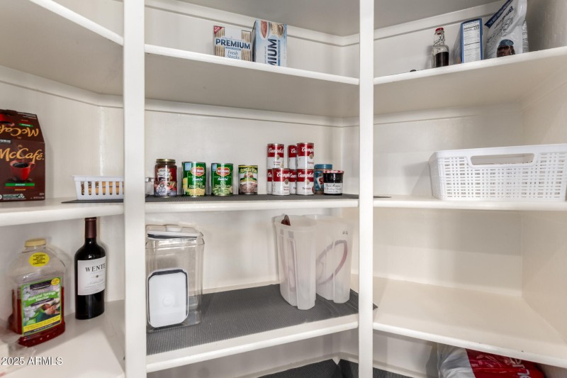 Walk in Pantry