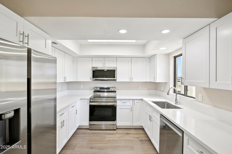 12-web-or-mls-W Avenida De Amigos Cir-S0