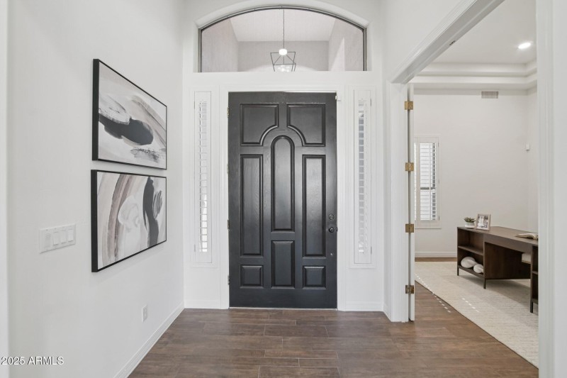 5-web-or-mls-E Trailridge Cir 8-S0310-00