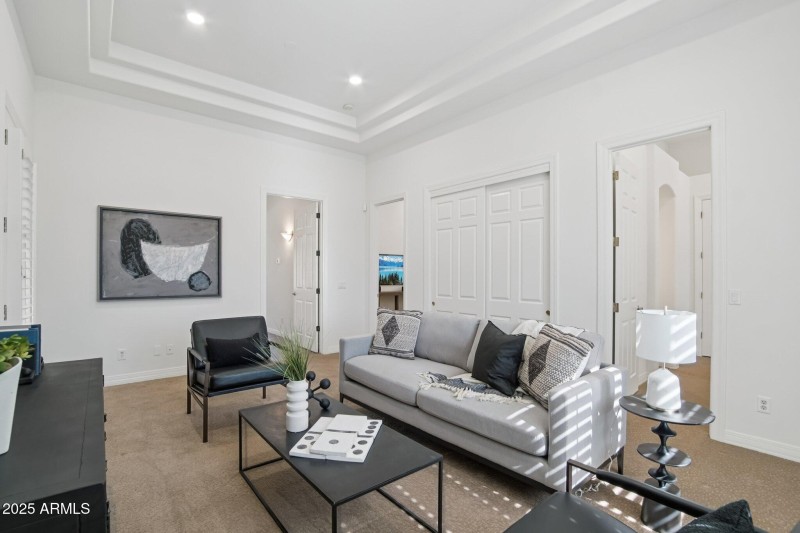 10-web-or-mls-E Trailridge Cir 8-S0310-0