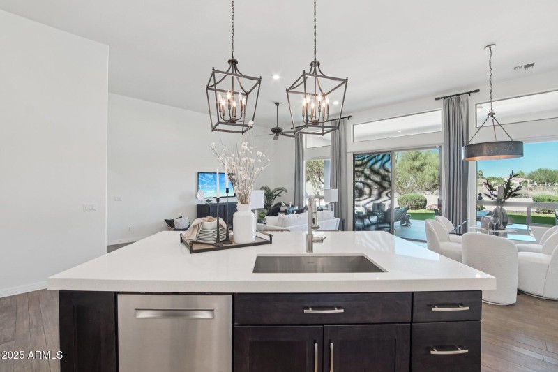 20-web-or-mls-E Trailridge Cir 8-S0310-0