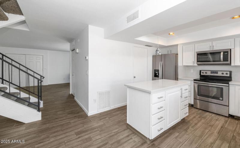 5137 N Granite Reef Rd-large-017-010-TOD