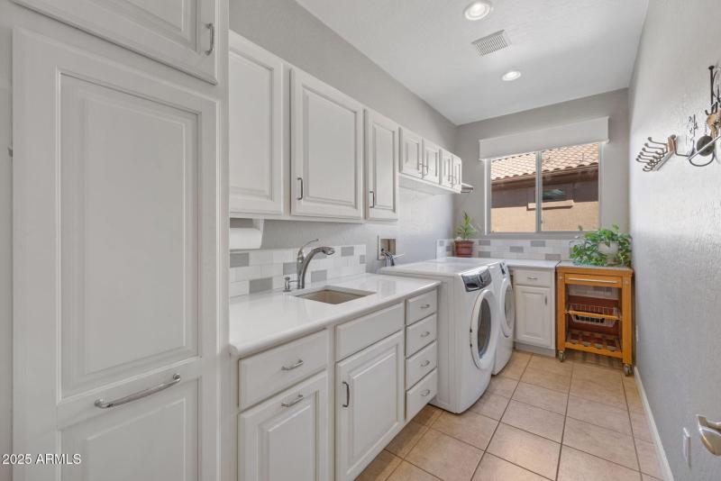 Amazing Laundry room