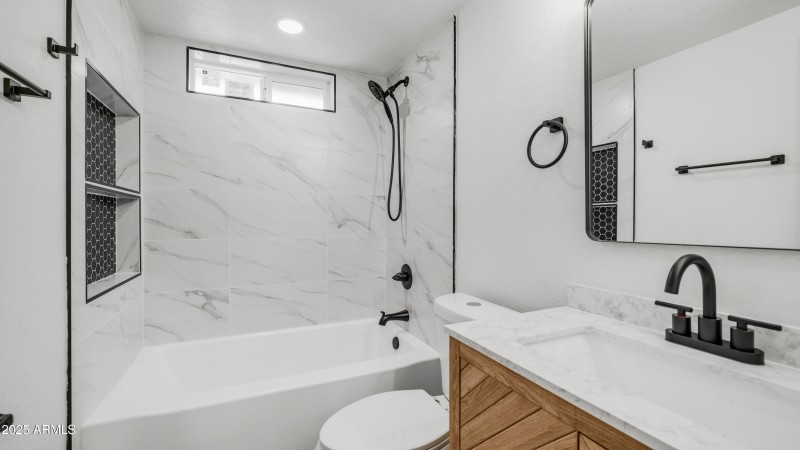 19251 N 17th Dr (17)