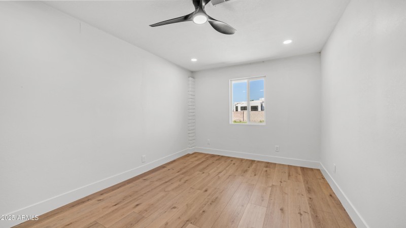 19251 N 17th Dr (13)