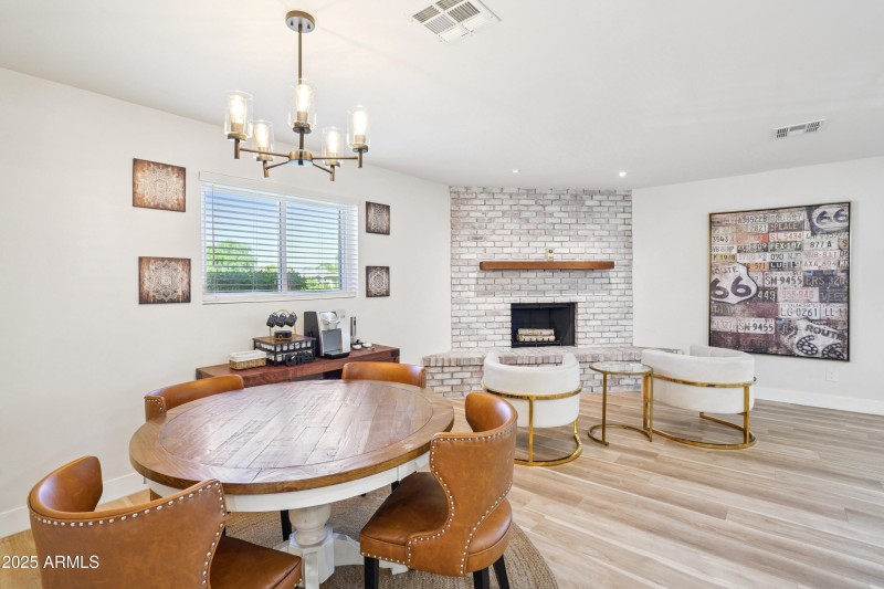 21-print-E Weldon Ave-S0210-012