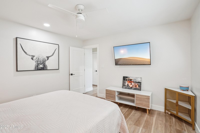 35-print-E Weldon Ave-S0210-026