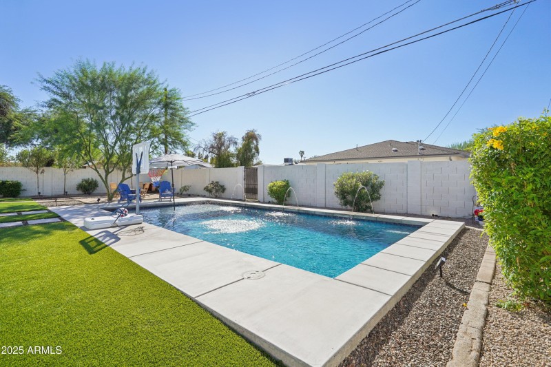 47-print-E Weldon Ave-S0210-038