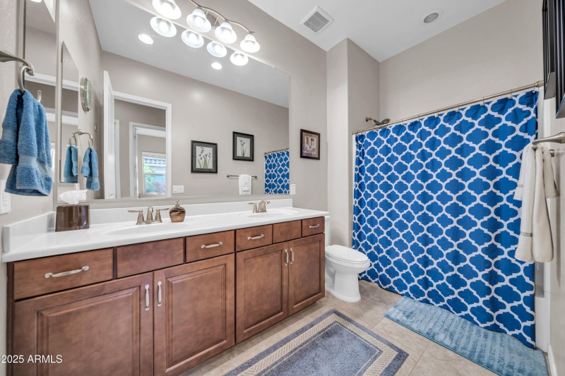 9364 W Cashman Dr-20