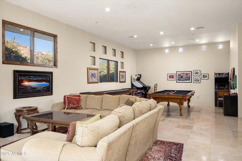 17-11070ERollingRockDr-17