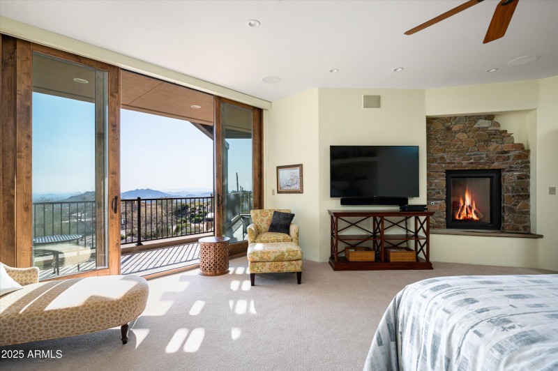 20-11070ERollingRockDr-20