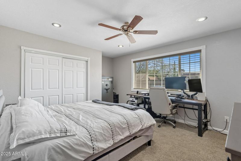 26-web-or-mls-Highland Dr-26